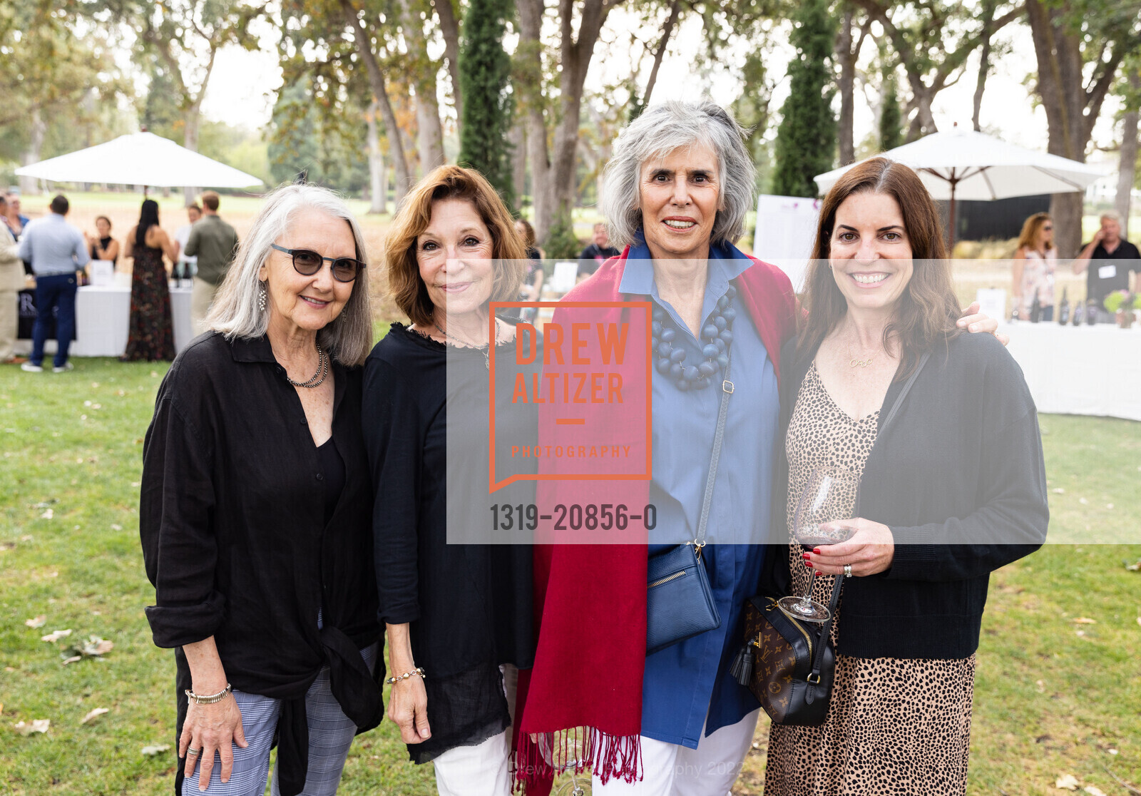 Susie Heller, Nancy Grand, Susan Mall, Elan Slavin, Family House 26th Annual Cabernet for Connoisseurs 2022, Silverado Resort and Spa. 1600 Atlas Peak Rd, September 10th, 2022, Photo #1319-20856-0 Susie Heller, Nancy Grand, Susan Mall, Elan Slavin, Photo #1319-20856-0