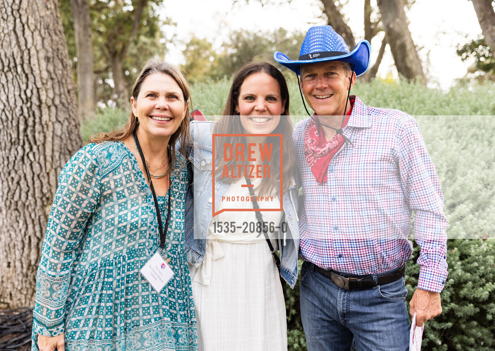 Dawn Agnew, Karen Banks, Kevin Erdman, Family House 26th Annual Cabernet for Connoisseurs 2022, Silverado Resort and Spa. 1600 Atlas Peak Rd, September 10th, 2022, Photo #1535-20856-0 Dawn Agnew, Karen Banks, Kevin Erdman, Photo #1535-20856-0