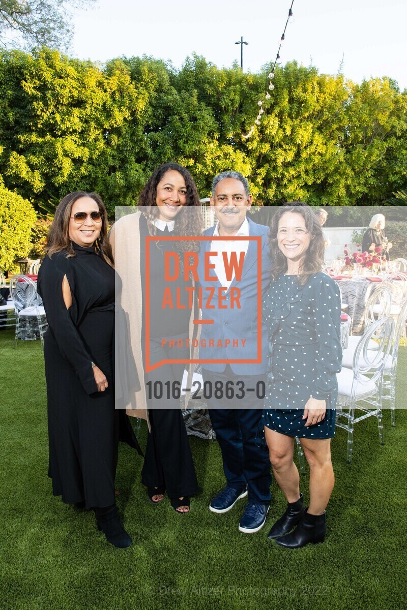 Monetta White, Rhea Fontaine, David Huffman, Julia Stewart, SFMOMA Director's Welcome Dinner hosted by Komal Shah, private residence. private residence, September 15th, 2022, Photo #1016-20863-0 Monetta White, Rhea Fontaine, David Huffman, Julia Stewart, Photo #1016-20863-0