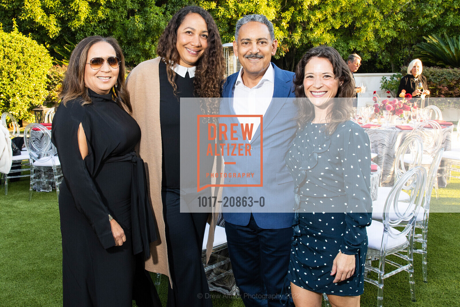 Monetta White, Rhea Fontaine, David Huffman, Julia Stewart, SFMOMA Director's Welcome Dinner hosted by Komal Shah, private residence. private residence, September 15th, 2022, Photo #1017-20863-0 Monetta White, Rhea Fontaine, David Huffman, Julia Stewart, Photo #1017-20863-0
