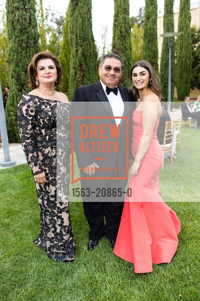 Samira Amid-Hozour, Saeed Amidi, Sophie Amid-Hozour, Museums by Moonlight 2022, Iris & B. Gerald Cantor Center for Visual Arts. 328 Lomita Dr, Stanford, CA 94305 US, September 17th, 2022, Photo #1563-20865-0 Samira Amid-Hozour, Saeed Amidi, Sophie Amid-Hozour, Photo #1563-20865-0