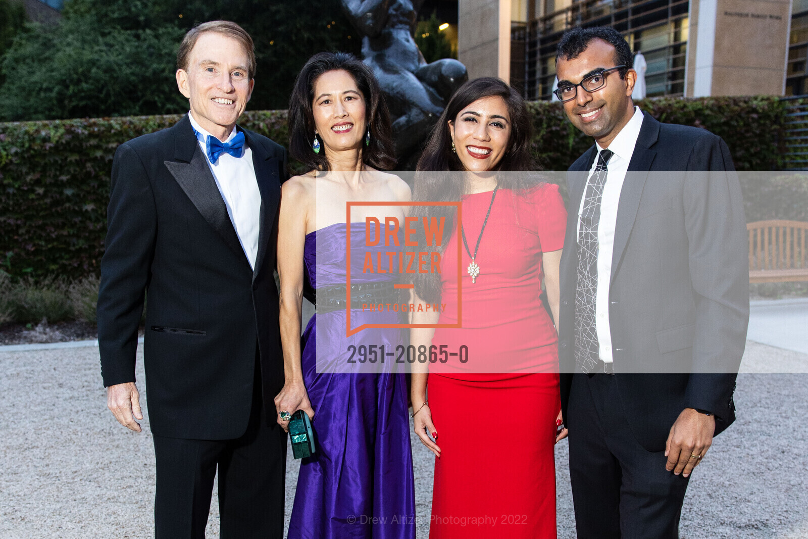 Steve Westly, Anita Westly, Veronica Saron, Vivas Kumar, Museums by Moonlight 2022, Iris & B. Gerald Cantor Center for Visual Arts. 328 Lomita Dr, Stanford, CA 94305 US, September 17th, 2022, Photo #2951-20865-0 Steve Westly, Anita Westly, Veronica Saron, Vivas Kumar, Photo #2951-20865-0