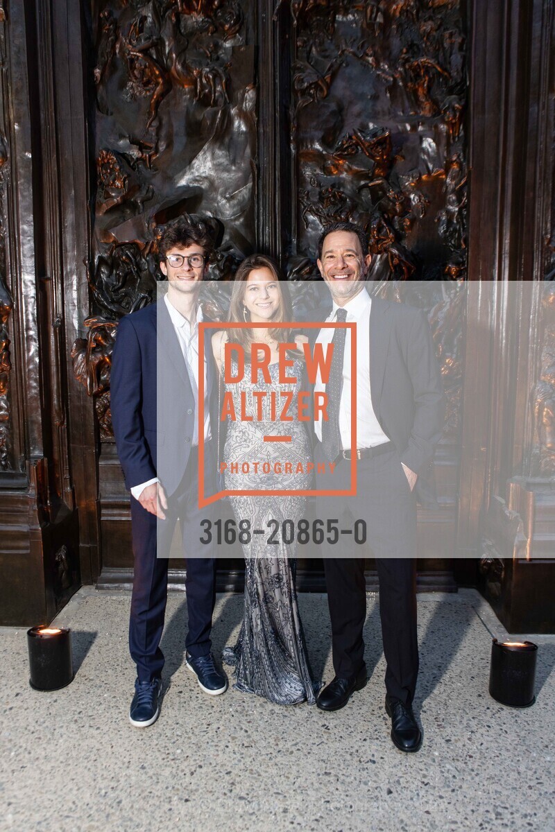 Alec Katz, Audrey Wisch, Steven Wisch, Museums by Moonlight 2022, Iris & B. Gerald Cantor Center for Visual Arts. 328 Lomita Dr, Stanford, CA 94305 US, September 17th, 2022, Photo #3168-20865-0 Alec Katz, Audrey Wisch, Steven Wisch, Photo #3168-20865-0