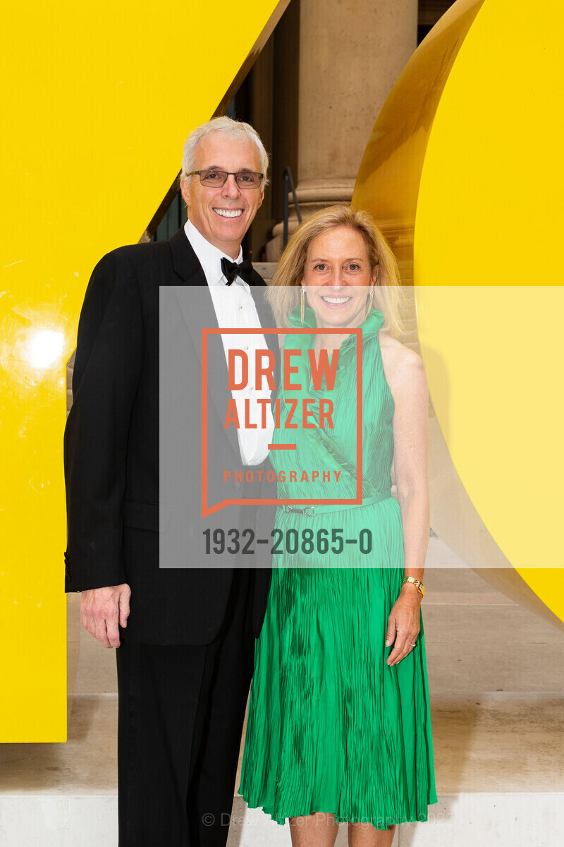 John Freund, Linda Grais, Museums by Moonlight 2022, Iris & B. Gerald Cantor Center for Visual Arts. 328 Lomita Dr, Stanford, CA 94305 US, September 17th, 2022, Photo #1932-20865-0 John Freund, Linda Grais, Photo #1932-20865-0