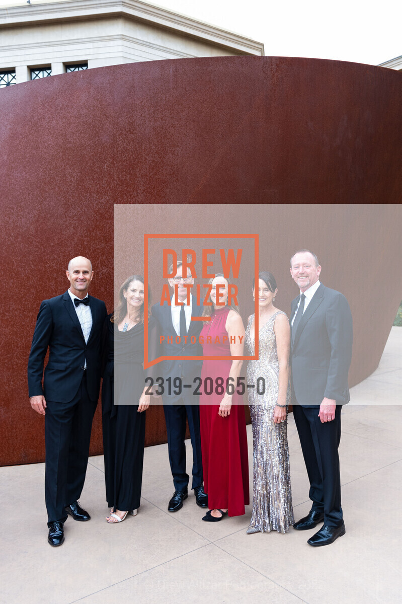 Sam Neff, Kirsten Neff, Parkman Blacken, Kristen Marchi, Catherine Boyle, Richard Boyle, Museums by Moonlight 2022, Iris & B. Gerald Cantor Center for Visual Arts. 328 Lomita Dr, Stanford, CA 94305 US, September 17th, 2022, Photo #2319-20865-0 Sam Neff, Kirsten Neff, Parkman Blacken, Kristen Marchi, Catherine Boyle, Richard Boyle, Photo #2319-20865-0