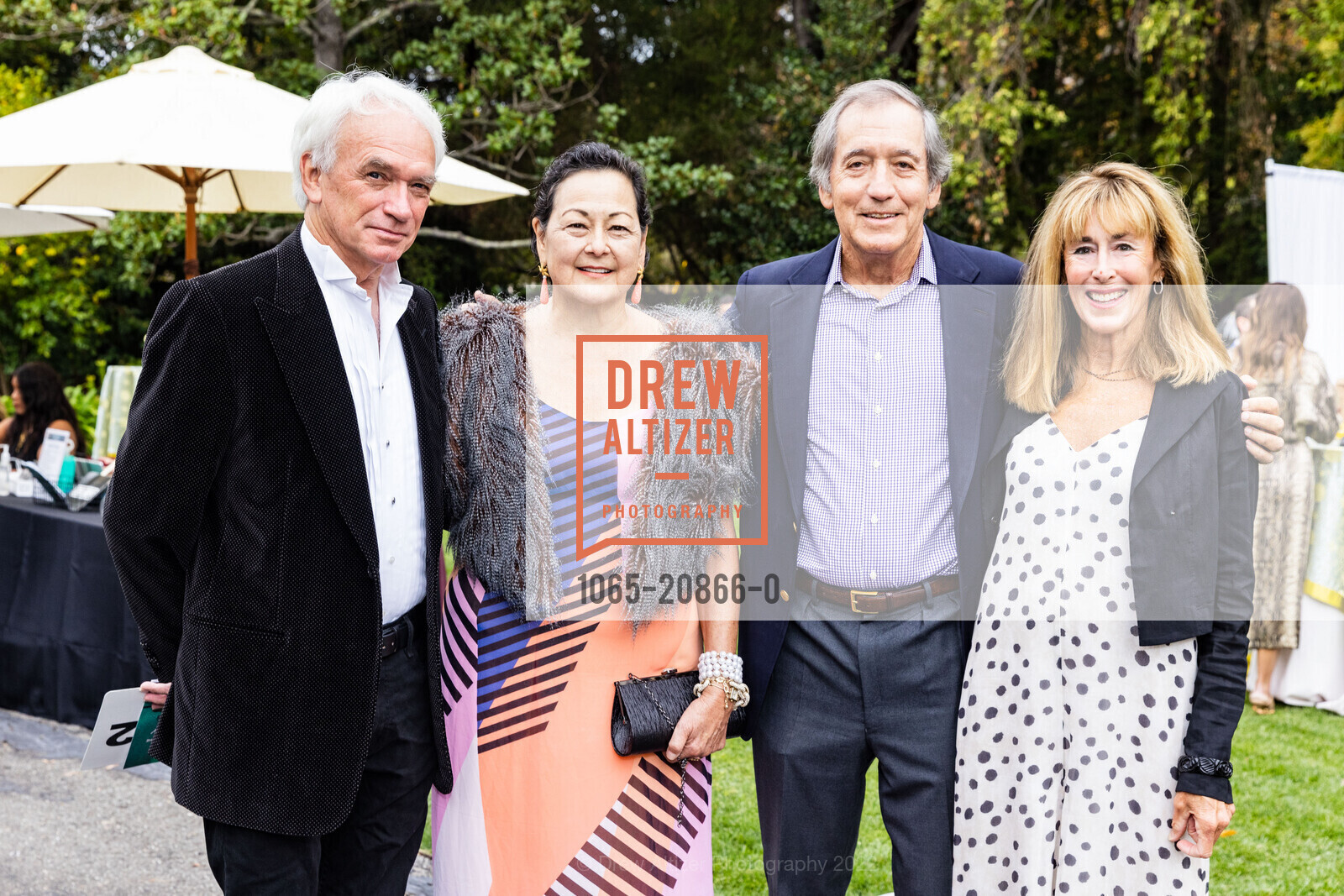 Monty Deignan, Mary Denton, Dan Grossman, Kathy Kennedy, Side by Side's Reach for The Stars Gala 2022, 1 Locust Ave, San Rafael, California 94901 US. 1 Locust Ave, San Rafael, California 94901 US, September 17th, 2022, Photo #1065-20866-0 Monty Deignan, Mary Denton, Dan Grossman, Kathy Kennedy, Photo #1065-20866-0