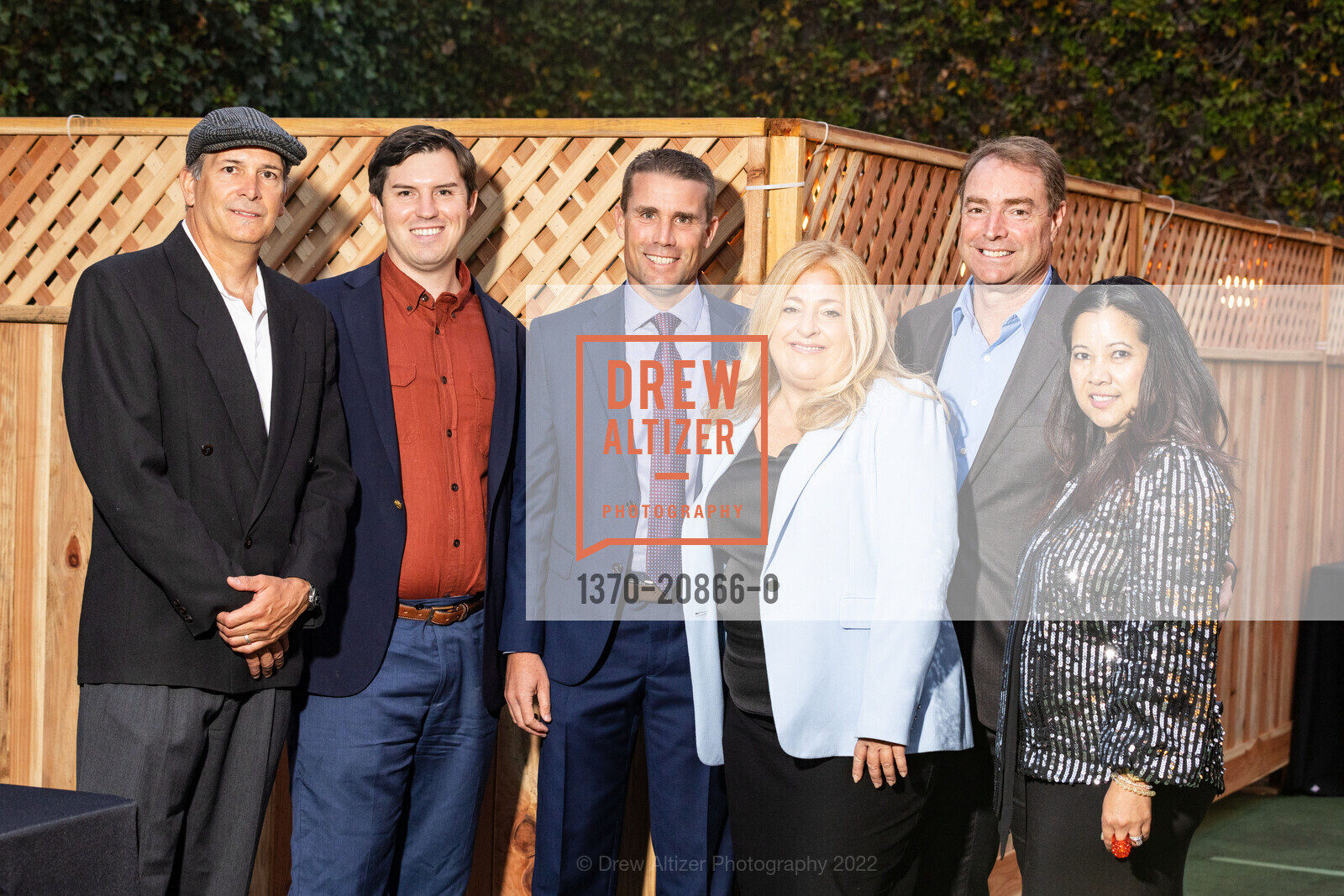Ernie Cervantes, Mike McGuire, Holli Thier, Dan Connolly, Karla Cervantes, Side by Side's Reach for The Stars Gala 2022, 1 Locust Ave, San Rafael, California 94901 US. 1 Locust Ave, San Rafael, California 94901 US, September 17th, 2022, Photo #1370-20866-0 Ernie Cervantes, Mike McGuire, Holli Thier, Dan Connolly, Karla Cervantes, Photo #1370-20866-0