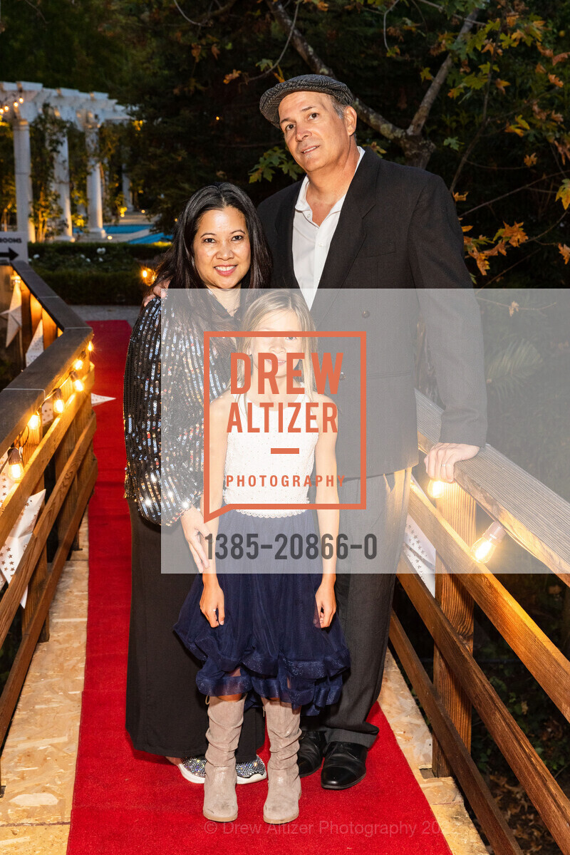 Karla Cervantes, Ernie Cervantes, Side by Side's Reach for The Stars Gala 2022, 1 Locust Ave, San Rafael, California 94901 US. 1 Locust Ave, San Rafael, California 94901 US, September 17th, 2022, Photo #1385-20866-0 Karla Cervantes, Ernie Cervantes, Photo #1385-20866-0