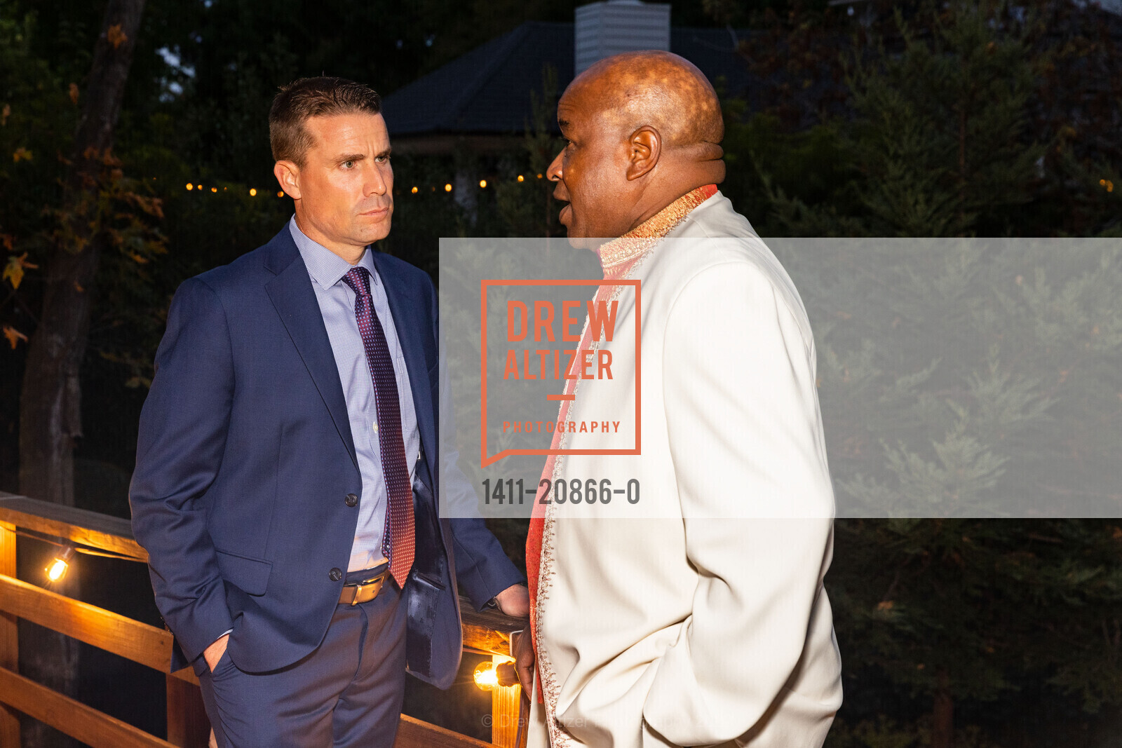 Mike McGuire, Otis Bruce, Side by Side's Reach for The Stars Gala 2022, 1 Locust Ave, San Rafael, California 94901 US. 1 Locust Ave, San Rafael, California 94901 US, September 17th, 2022, Photo #1411-20866-0 Mike McGuire, Otis Bruce, Photo #1411-20866-0