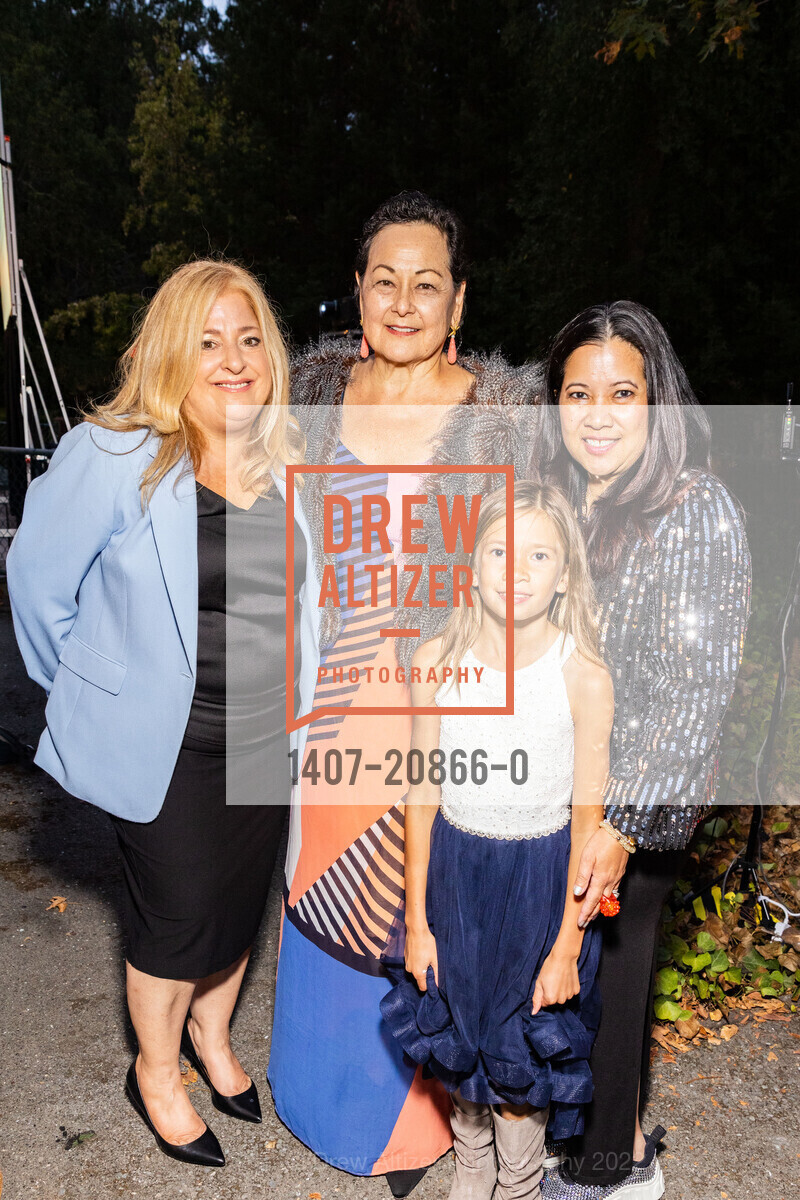 Holli Thier, Mary Denton, Karla Cervantes, Side by Side's Reach for The Stars Gala 2022, 1 Locust Ave, San Rafael, California 94901 US. 1 Locust Ave, San Rafael, California 94901 US, September 17th, 2022, Photo #1407-20866-0 Holli Thier, Mary Denton, Karla Cervantes, Photo #1407-20866-0