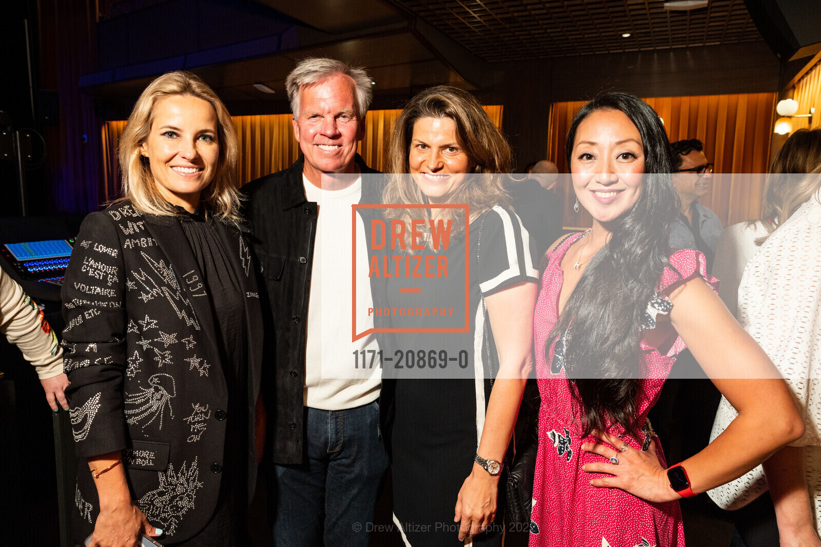 Roksana Ciurysek-Gedir, Ron Johnson, Rebecca Huang, NUCLEAR Film Private Screening, The Guild Theatre. 949 El Camino Real, Menlo Park, CA 94025 US, September 19th, 2022, Photo #1171-20869-0 Roksana Ciurysek-Gedir, Ron Johnson, Rebecca Huang, Photo #1171-20869-0