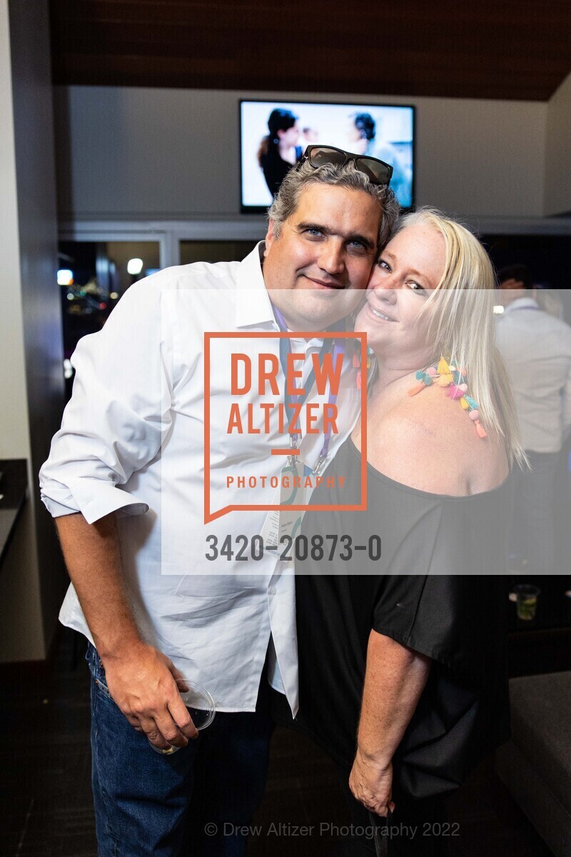 Peter Stern, Lori Puccinelli Stern, Photo #3420-20873-0