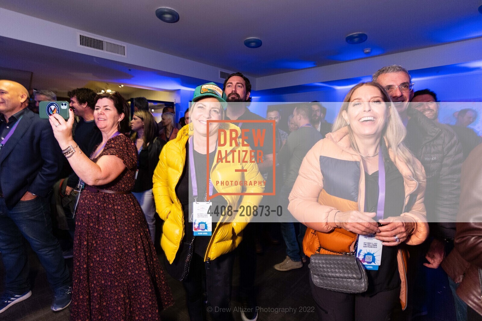 Adam Yaco, Suzanne Felson, Charlene Schachter, Bart Schachter, Salesforce Dreamfest 2022 in support of UCSF Children's Hospital, Oracle Park. 24 Willie Mays Plaza, SF CA 94107, September 21st, 2022, Photo #4408-20873-0 Adam Yaco, Suzanne Felson, Charlene Schachter, Bart Schachter, Photo #4408-20873-0