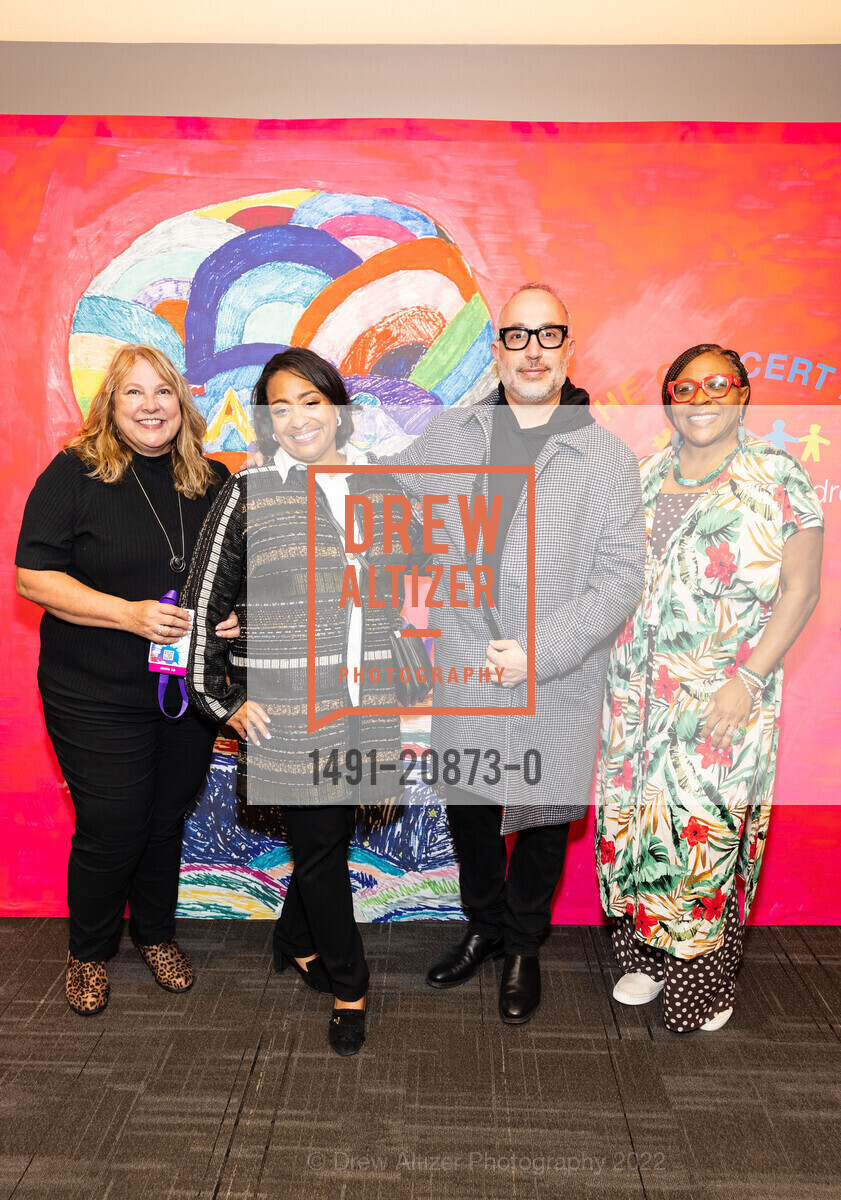 Kelly Puou, Vanessa Stacks, George Weiss, Tanya Suber, Salesforce Dreamfest 2022 in support of UCSF Children's Hospital, Oracle Park. 24 Willie Mays Plaza, SF CA 94107, September 21st, 2022, Photo #1491-20873-0 Kelly Puou, Vanessa Stacks, George Weiss, Tanya Suber, Photo #1491-20873-0