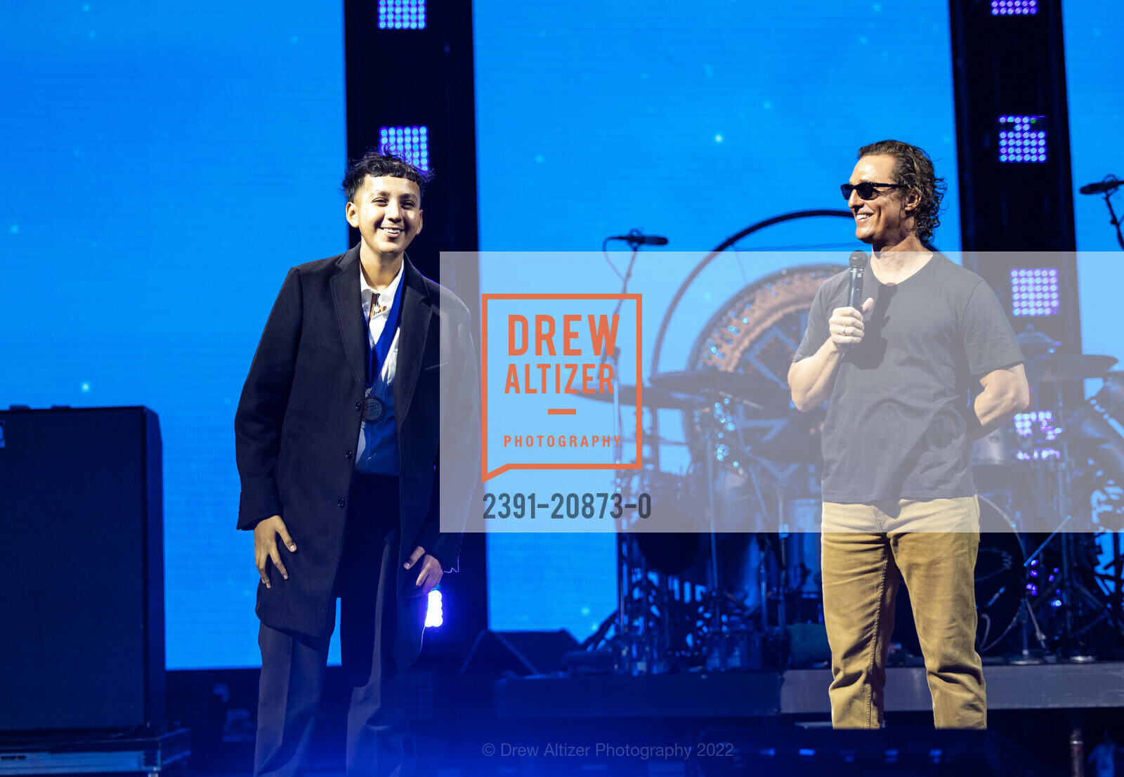 Jesse Coronado, Matthew McConaughey, Salesforce Dreamfest 2022 in support of UCSF Children's Hospital, Oracle Park. 24 Willie Mays Plaza, SF CA 94107, September 21st, 2022, Photo #2391-20873-0 Jesse Coronado, Matthew McConaughey, Photo #2391-20873-0