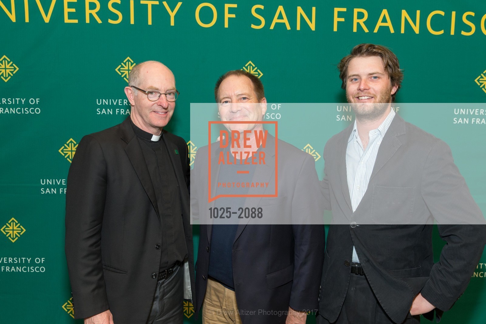 Paul Fitzgerald, Richard Gibbs, Frank Gibbs, USF California Prize Dinner, University of San Francisco. 2130 Fulton Street, April 27th, 2017, Photo #1025-2088 Paul Fitzgerald, Richard Gibbs, Frank Gibbs, Photo #1025-2088
