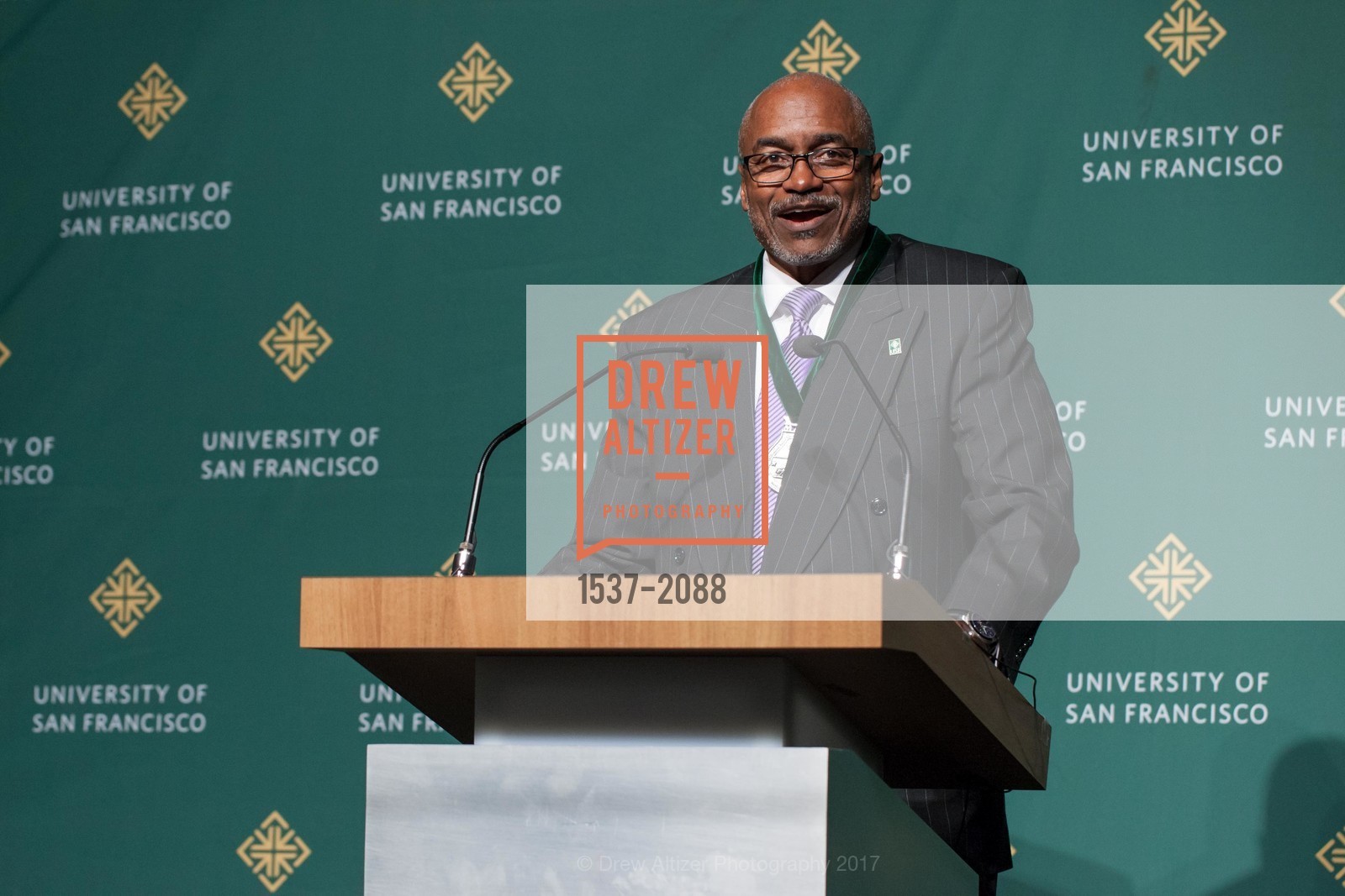 Joseph Marshall, USF California Prize Dinner, University of San Francisco. 2130 Fulton Street, April 27th, 2017, Photo #1537-2088 Joseph Marshall, Photo #1537-2088