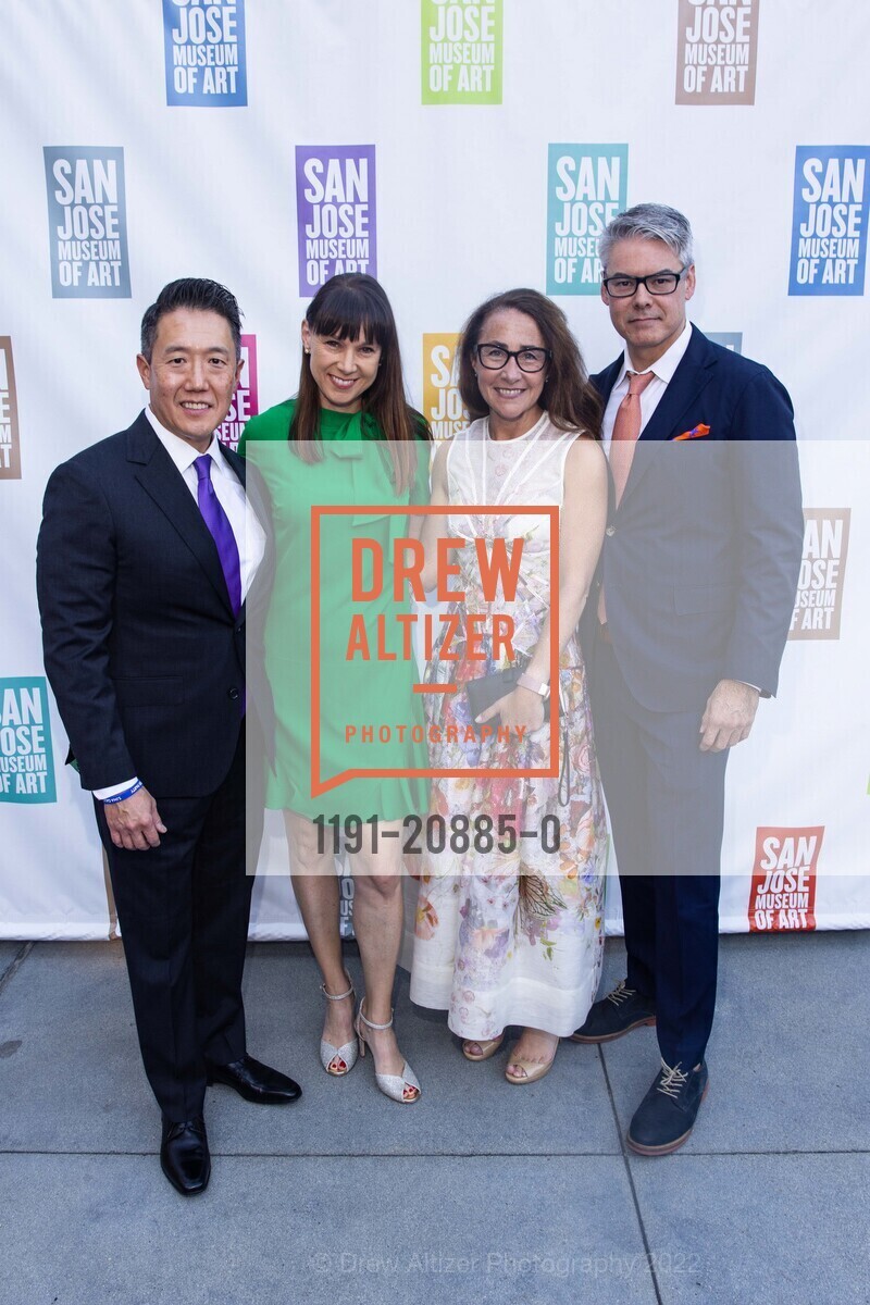 Robert Park, Meredith Park, Tammy Kiely, Tom Kiely, San Jose Museum of Art Gala + Auction 2022, San Jose Museum of Art. 110 S Market St, San Jose, CA 95113 US, September 24th, 2022, Photo #1191-20885-0 Robert Park, Meredith Park, Tammy Kiely, Tom Kiely, Photo #1191-20885-0