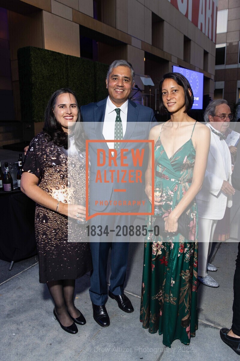 Rajan Yao, Kevin Yao, Lauren Dickens, San Jose Museum of Art Gala + Auction 2022, San Jose Museum of Art. 110 S Market St, San Jose, CA 95113 US, September 24th, 2022, Photo #1834-20885-0 Rajan Yao, Kevin Yao, Lauren Dickens, Photo #1834-20885-0