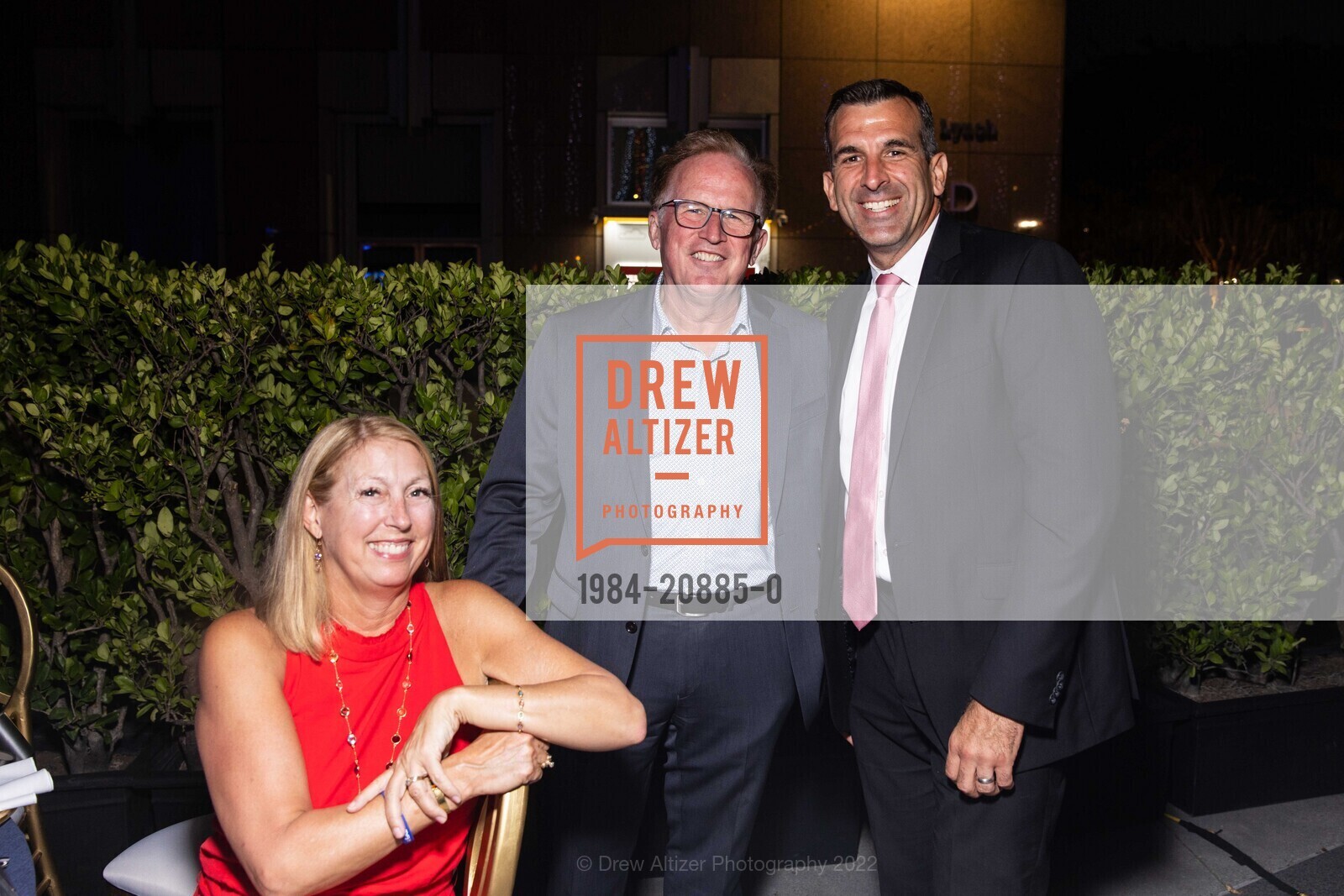 Jim Kirkland, Darcy Kirkland, Sam Liccardo, San Jose Museum of Art Gala + Auction 2022, San Jose Museum of Art. 110 S Market St, San Jose, CA 95113 US, September 24th, 2022, Photo #1984-20885-0 Jim Kirkland, Darcy Kirkland, Sam Liccardo, Photo #1984-20885-0