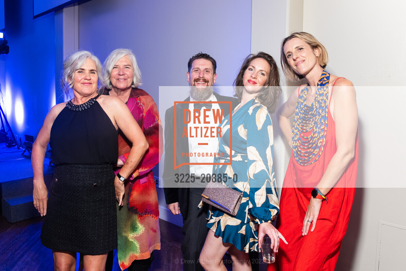 Maja Thomas, Sayre Batton, Nili Gold, Adele Schafer Gold, Alexandra Stein, San Jose Museum of Art Gala + Auction 2022, San Jose Museum of Art. 110 S Market St, San Jose, CA 95113 US, September 24th, 2022, Photo #3225-20885-0 Maja Thomas, Sayre Batton, Nili Gold, Adele Schafer Gold, Alexandra Stein, Photo #3225-20885-0
