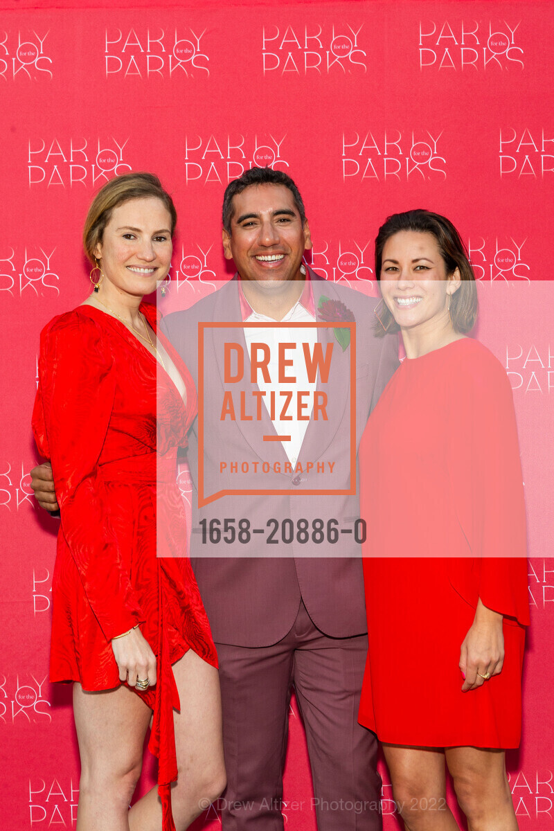 Rebecca Skrak, Michael Ramirez, Leah Minamide, Party for The Parks 2022, Pier 70. 20th street, 901 Illinois St, San Francisco, CA 94107, September 24th, 2022, Photo #1658-20886-0 Rebecca Skrak, Michael Ramirez, Leah Minamide, Photo #1658-20886-0