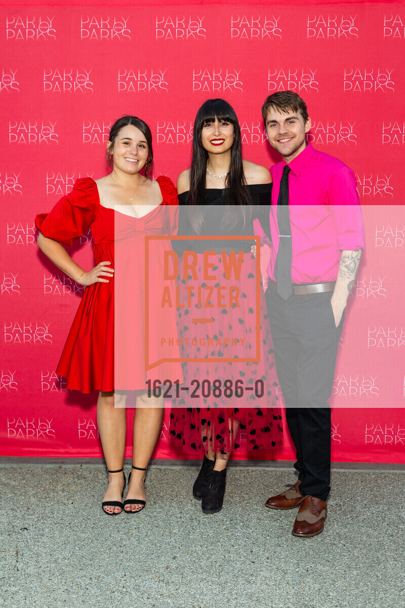 Thais Arjo, Alyssa Andrews, Cody Andrews, Party for The Parks 2022, Pier 70. 20th street, 901 Illinois St, San Francisco, CA 94107, September 24th, 2022, Photo #1621-20886-0 Thais Arjo, Alyssa Andrews, Cody Andrews, Photo #1621-20886-0