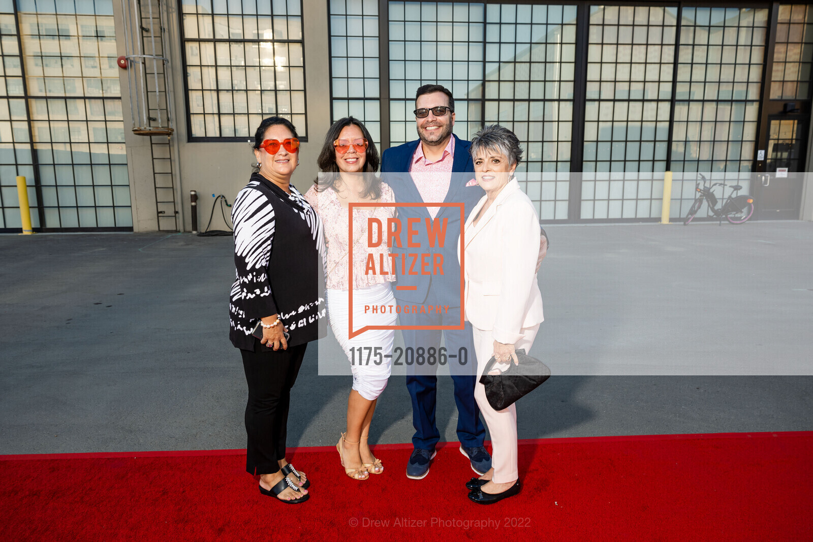 Melissa Gamez, Christina Romero, Rael Romero, Lynne Isles, Party for The Parks 2022, Pier 70. 20th street, 901 Illinois St, San Francisco, CA 94107, September 24th, 2022, Photo #1175-20886-0 Melissa Gamez, Christina Romero, Rael Romero, Lynne Isles, Photo #1175-20886-0