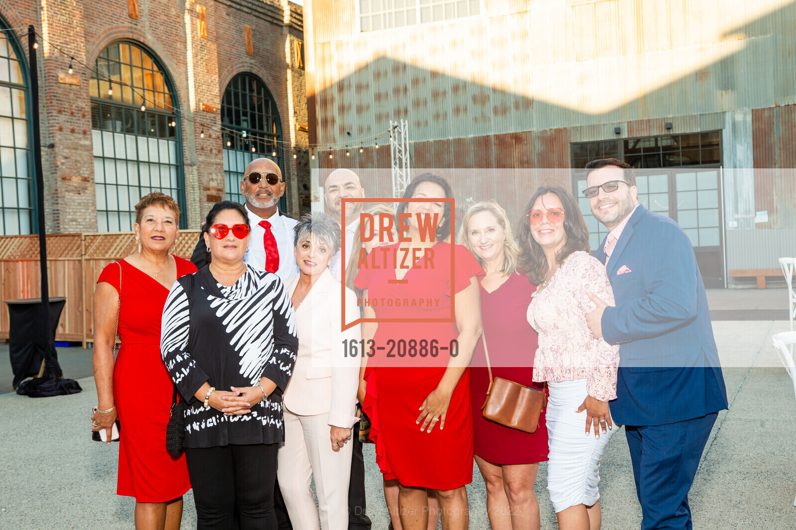 Isabel Waters, Sean Rogers, Melissa Gamez, Darcy Collins, Christina Romero, Reol Romero, Photo #1613-20886-0