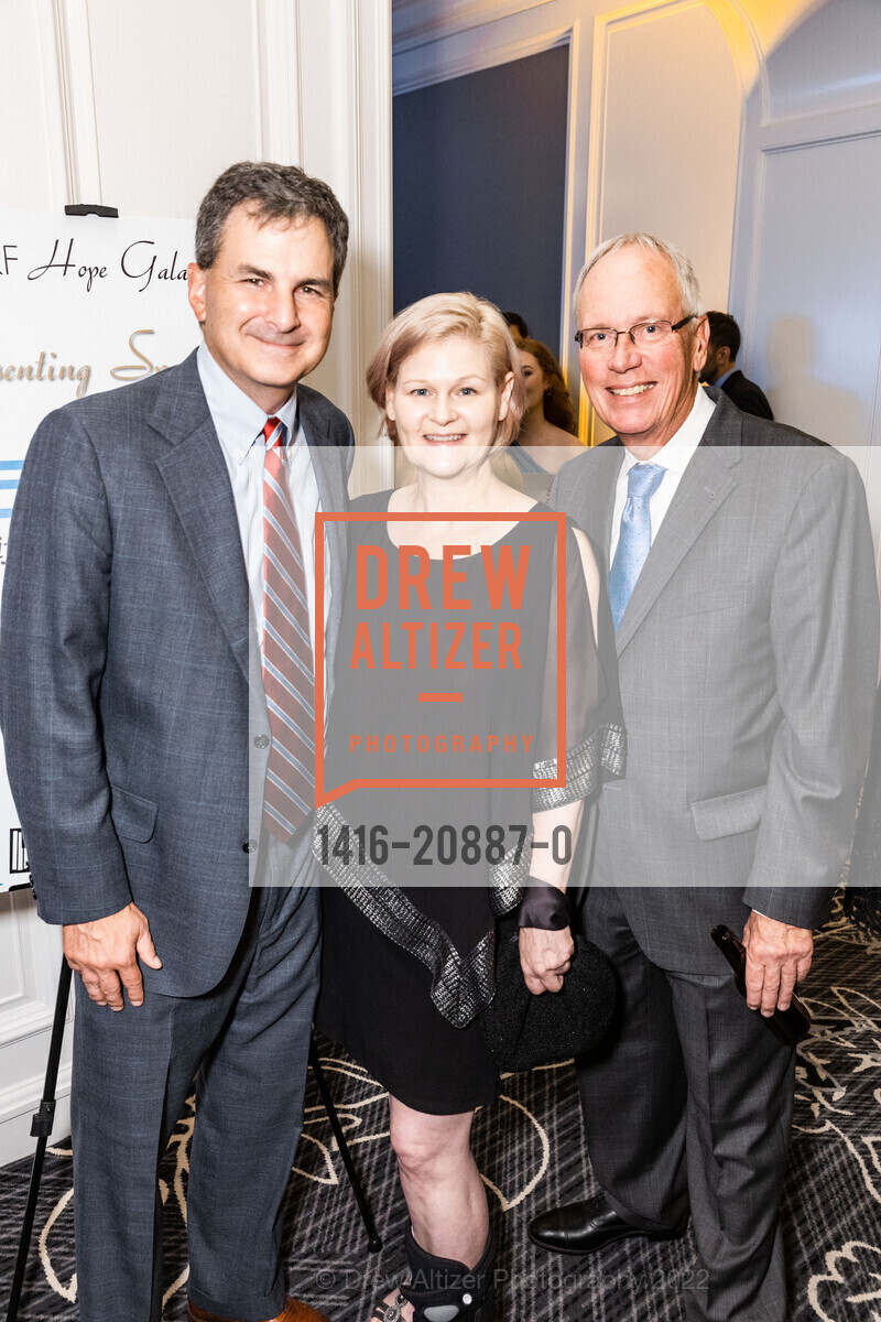 Sam Wolf, Sue Taylor, Mark Sliwkowski, JDRF’s Annual Hope Gala 2022, The Ritz Carlton. 600 Stockton St, San Francisco, CA 94108 US, September 24th, 2022, Photo #1416-20887-0 Sam Wolf, Sue Taylor, Mark Sliwkowski, Photo #1416-20887-0
