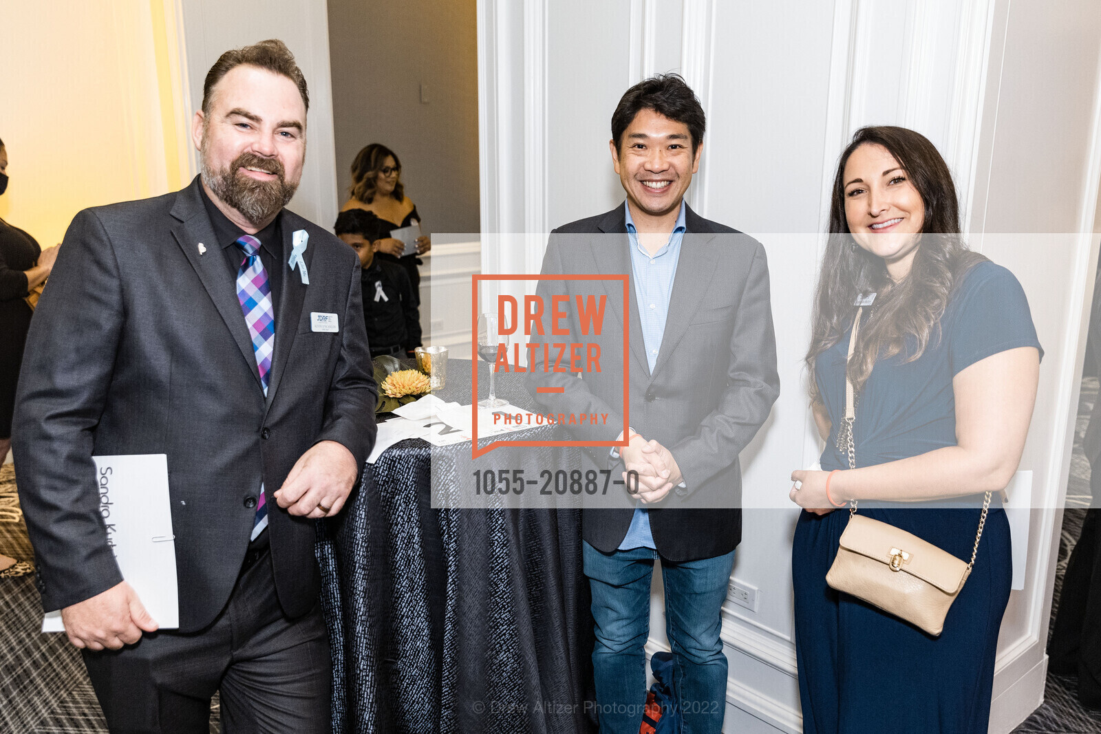 Kevin O'Scanlon, Rocky Tsai, Stephanie Vidulich, JDRF’s Annual Hope Gala 2022, The Ritz Carlton. 600 Stockton St, San Francisco, CA 94108 US, September 24th, 2022, Photo #1055-20887-0 Kevin O'Scanlon, Rocky Tsai, Stephanie Vidulich, Photo #1055-20887-0