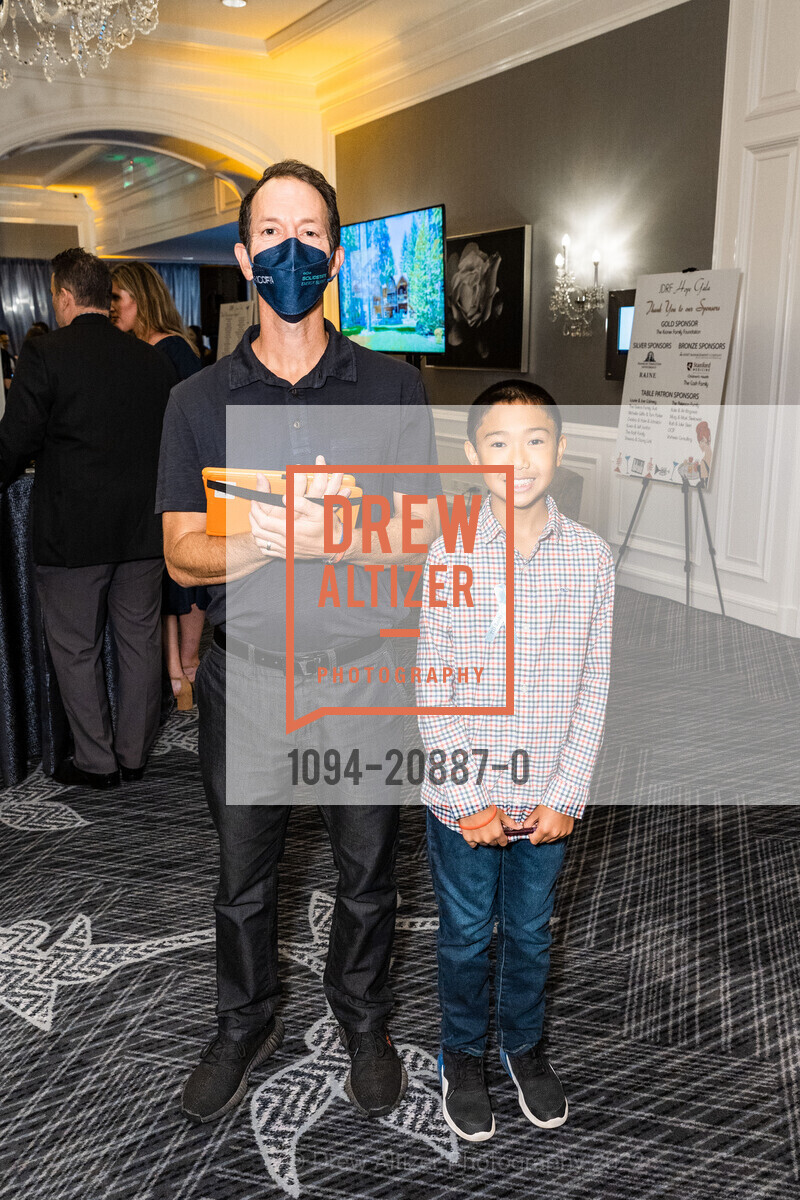 Jacob Battersby, Tennyson Tsai, JDRF’s Annual Hope Gala 2022, The Ritz Carlton. 600 Stockton St, San Francisco, CA 94108 US, September 24th, 2022, Photo #1094-20887-0 Jacob Battersby, Tennyson Tsai, Photo #1094-20887-0