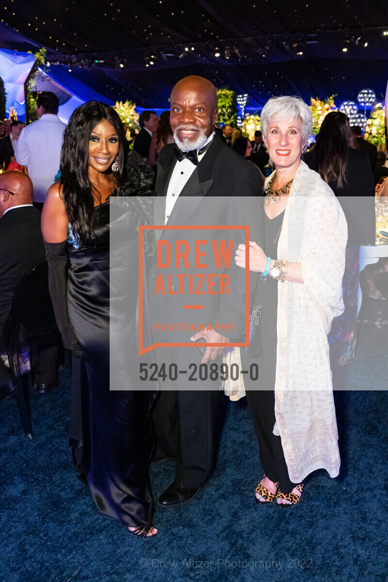 Pernella Sommerville, L. Peter Callender, Laurie Reese, San Francisco Symphony's Opening Night Gala 2022, San Francisco Symphony, September 23rd, 2022, Photo #5240-20890-0 Pernella Sommerville, L. Peter Callender, Laurie Reese, Photo #5240-20890-0