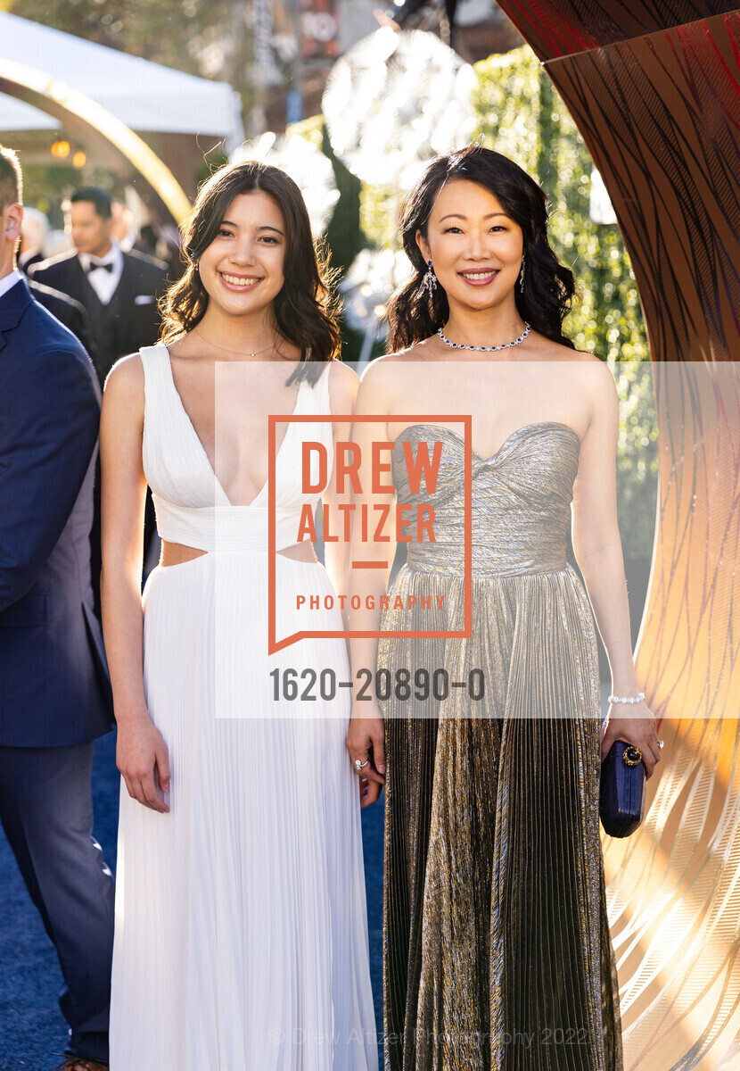Saskia Botha, Huifen Chan, San Francisco Symphony's Opening Night Gala 2022, San Francisco Symphony, September 23rd, 2022, Photo #1620-20890-0 Saskia Botha, Huifen Chan, Photo #1620-20890-0