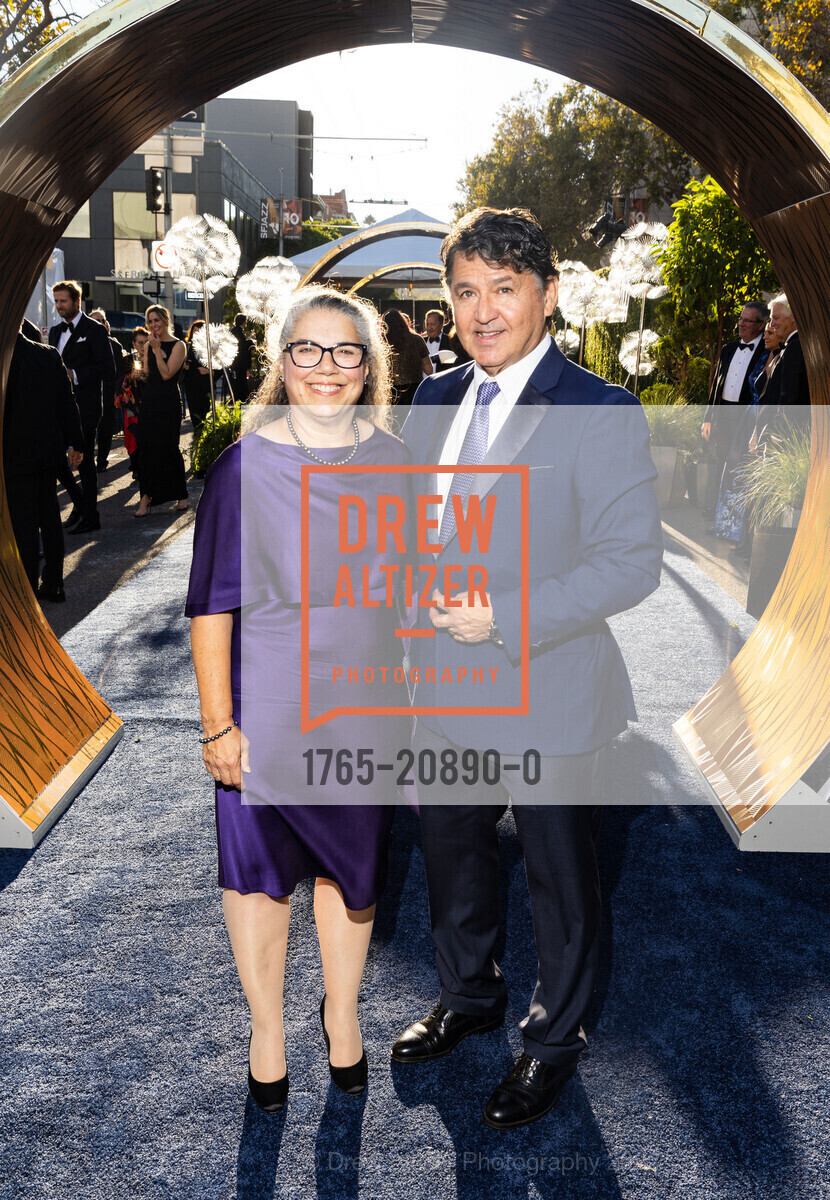 Andrea Peretz, Joe Rojas, San Francisco Symphony's Opening Night Gala 2022, San Francisco Symphony, September 23rd, 2022, Photo #1765-20890-0 Andrea Peretz, Joe Rojas, Photo #1765-20890-0