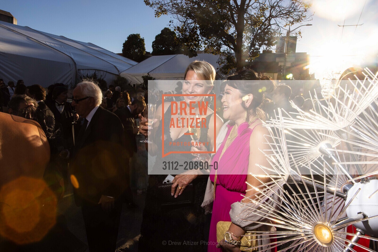 Jeannette Ishibashi, Heather Steinbock, San Francisco Symphony's Opening Night Gala 2022, San Francisco Symphony, September 23rd, 2022, Photo #3112-20890-0 Jeannette Ishibashi, Heather Steinbock, Photo #3112-20890-0