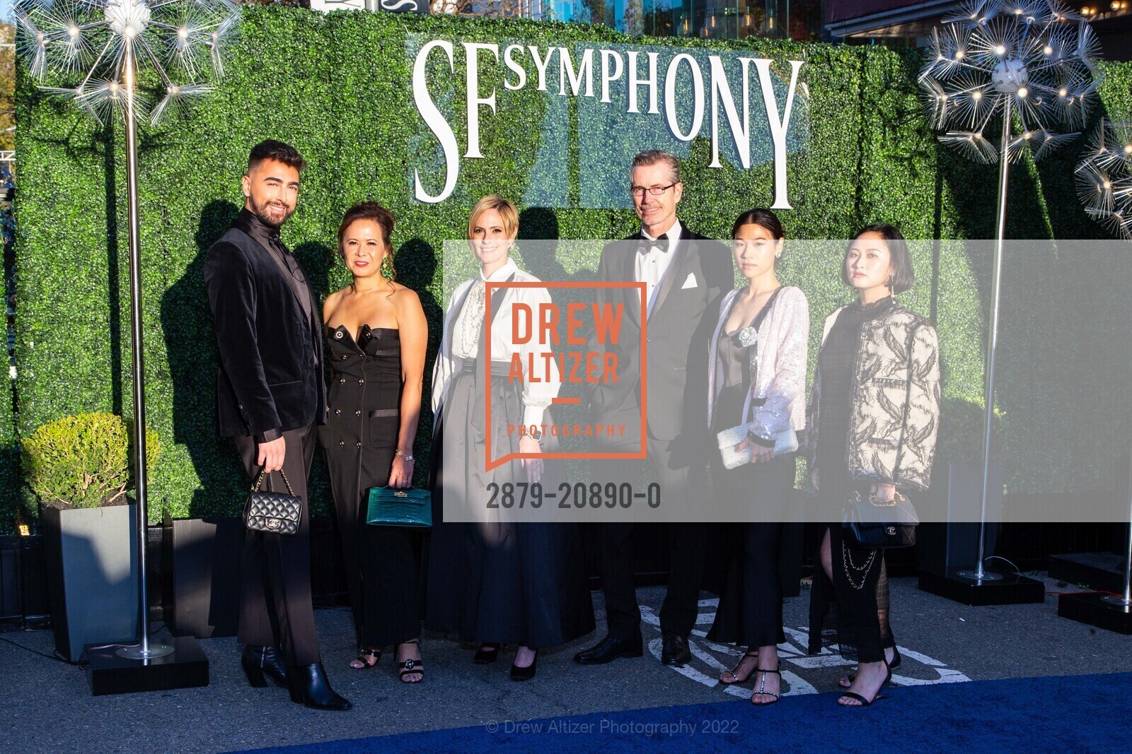 Michael Felipo, Tina Nguyen, Idi Christopher, Patrick Schnadel, San Francisco Symphony's Opening Night Gala 2022, San Francisco Symphony, September 23rd, 2022, Photo #2879-20890-0 Michael Felipo, Tina Nguyen, Idi Christopher, Patrick Schnadel, Photo #2879-20890-0