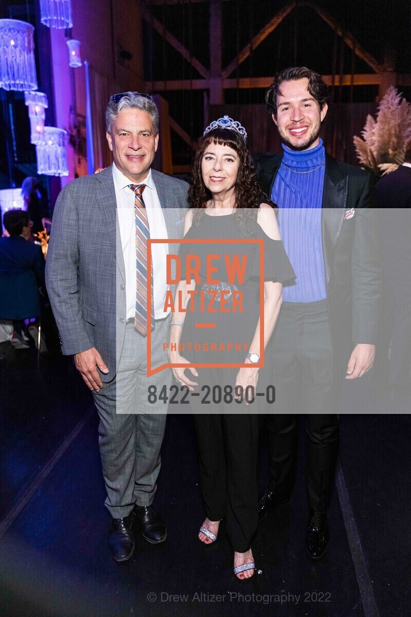 David Stull, Margot Kieser, Mick Platoff, San Francisco Symphony's Opening Night Gala 2022, San Francisco Symphony, September 23rd, 2022, Photo #8422-20890-0 David Stull, Margot Kieser, Mick Platoff, Photo #8422-20890-0