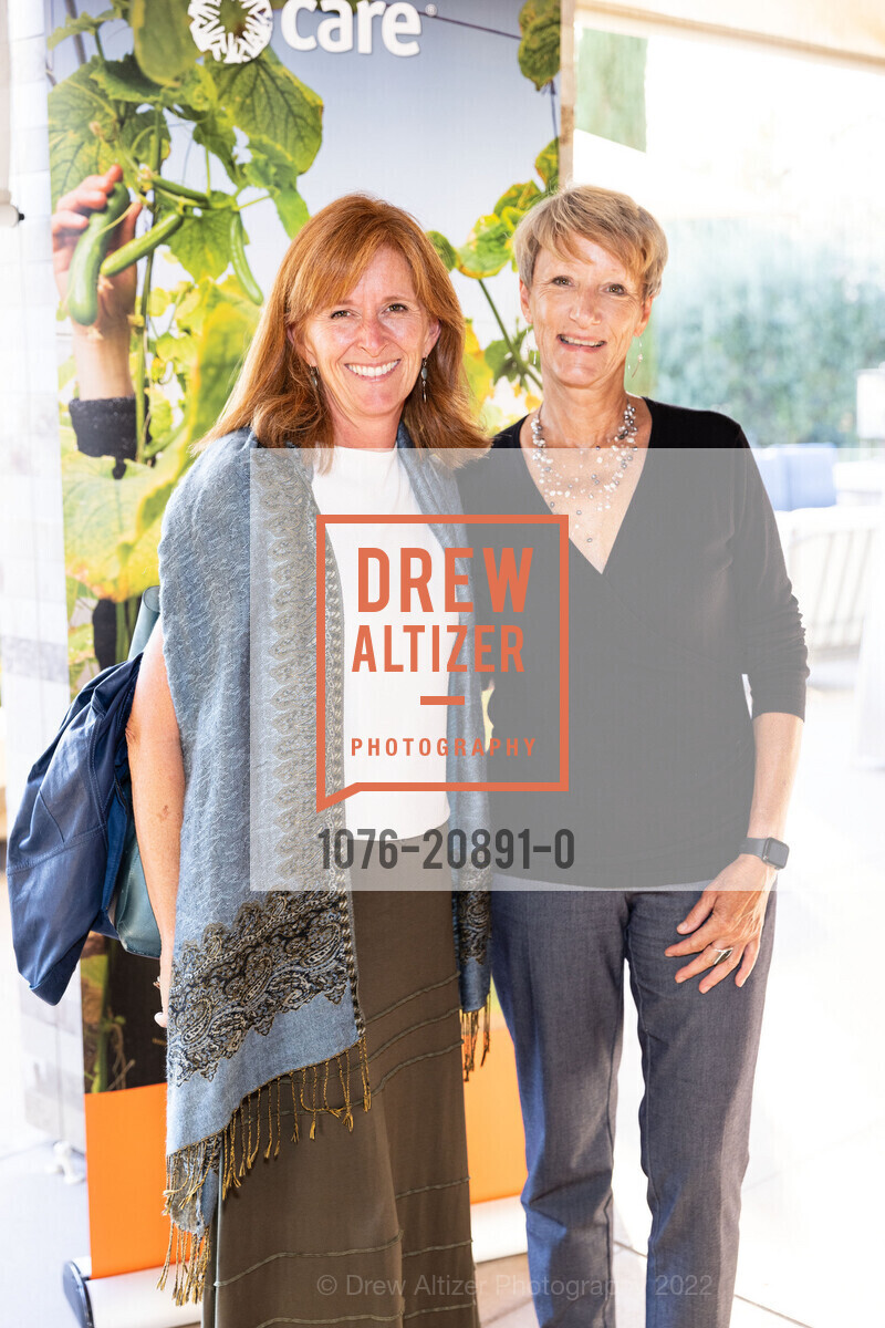 Kristi McCombe, Carol Underwood, Photo #1076-20891-0