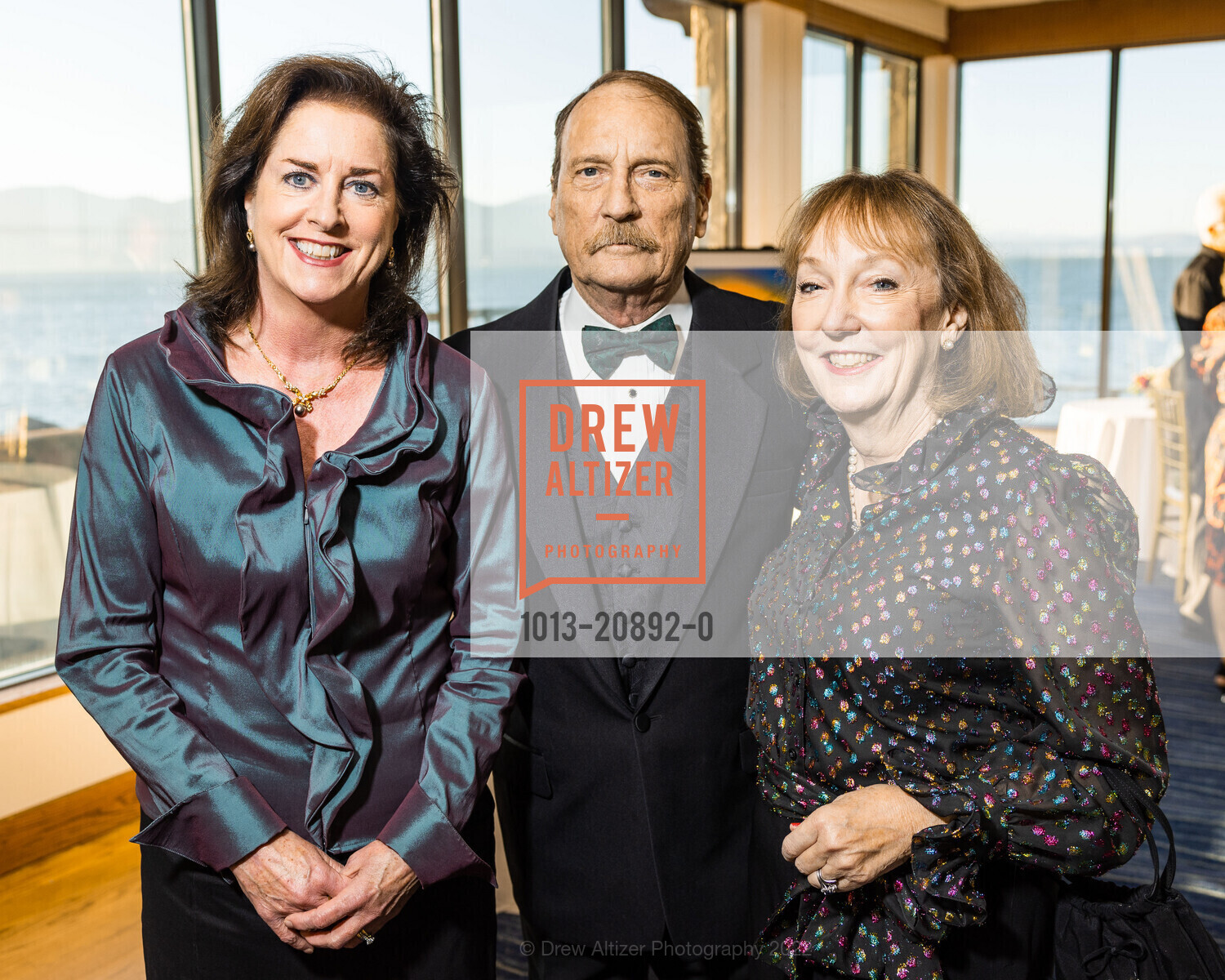 Mary Theroux, Larry Kelley, Debbie Kelley, Order of Malta Clinic of Northern California hosts Champions Gala 2022, St. Francis Yacht Club. 700 Marina Blvd., San Francisco CA 94123, September 27th, 2022, Photo #1013-20892-0 Mary Theroux, Larry Kelley, Debbie Kelley, Photo #1013-20892-0