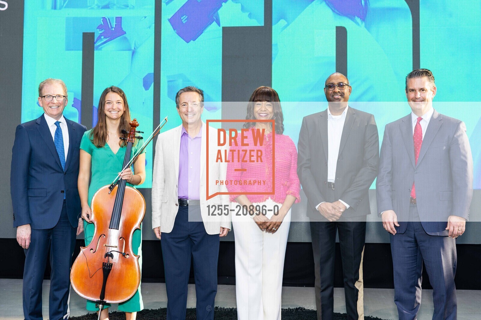 Lloyd Minor, Melanie Ambler, Geoff Tabin, Carla Pugh, Ravi Majeti, David Entwistle, Frontiers in Medicine, Frost Ampitheater. 351 Lasuen St, Stanford, CA 94305 US, September 29th, 2022, Photo #1255-20896-0 Lloyd Minor, Melanie Ambler, Geoff Tabin, Carla Pugh, Ravi Majeti, David Entwistle, Photo #1255-20896-0