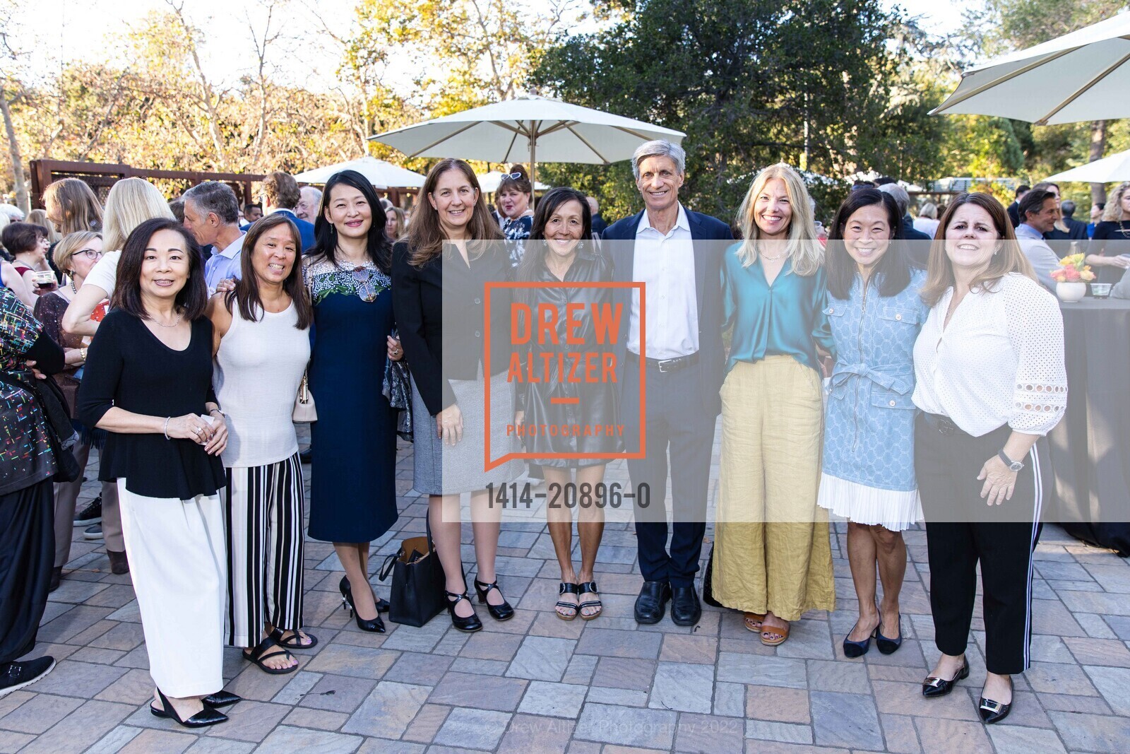 Teresa Chang, Diane Chu, Lulu Zhang, Kathleen Poston, Anne Longo, Frank Longo, Heather Quigley, Ann Longchen, Lynn Fischbach, Frontiers in Medicine, Frost Ampitheater. 351 Lasuen St, Stanford, CA 94305 US, September 29th, 2022, Photo #1414-20896-0 Teresa Chang, Diane Chu, Lulu Zhang, Kathleen Poston, Anne Longo, Frank Longo, Heather Quigley, Ann Longchen, Lynn Fischbach, Photo #1414-20896-0