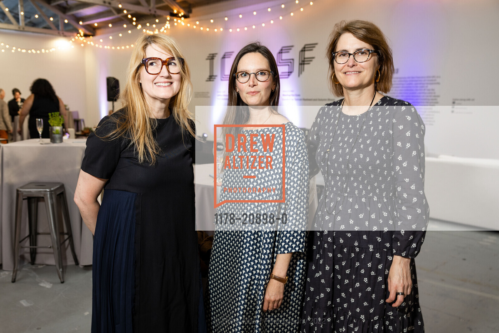 Julie Casemore, Daelyn Farnham, Erin O'Toole, Photo #1178-20898-0
