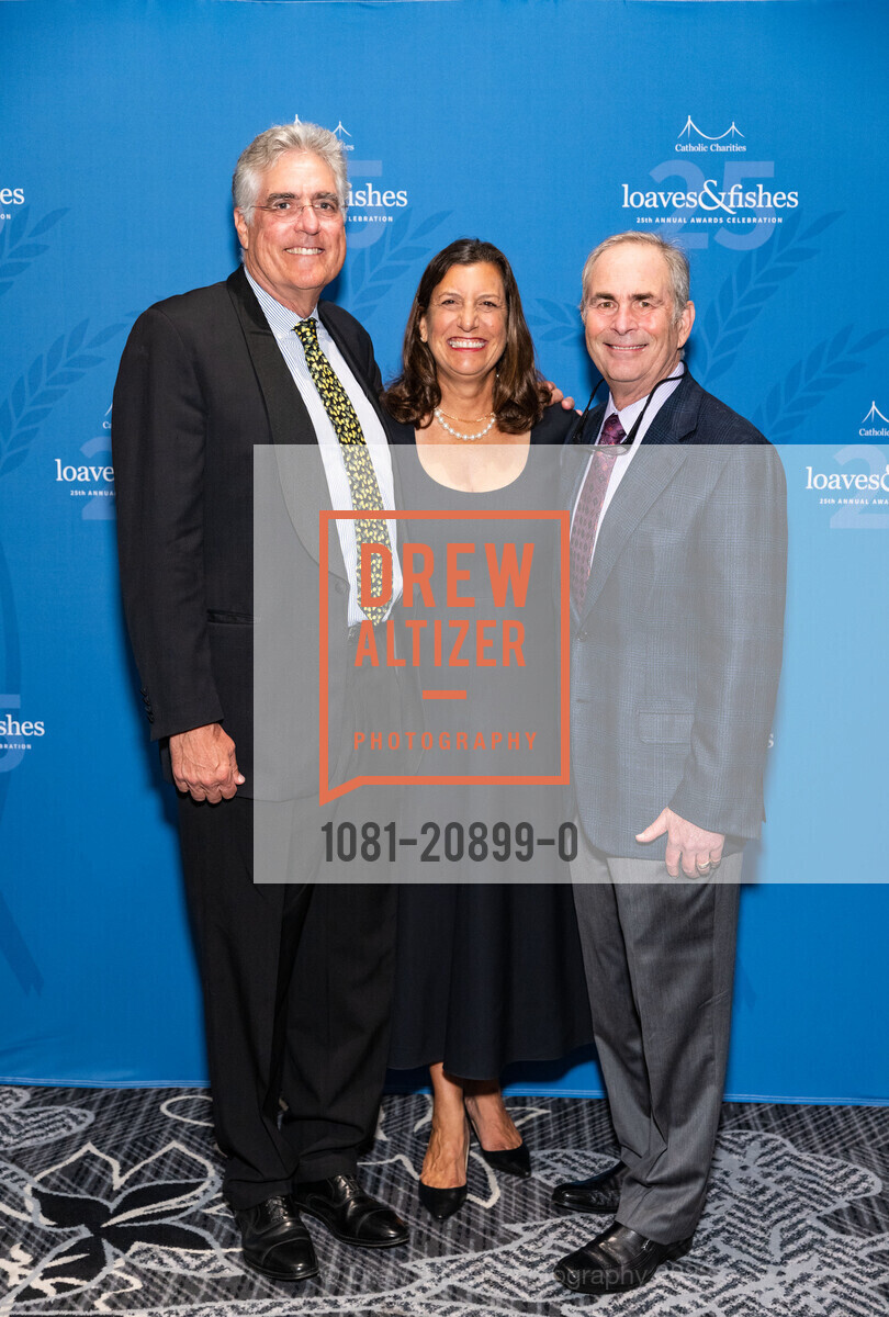 Glenn Duval, Bettina Duval, Todd Werby, Catholic Charities Loaves and Fishes Gala 2022, The Ritz Carlton. 600 Stockton St, SF, CA 94108 US, September 30th, 2022, Photo #1081-20899-0 Glenn Duval, Bettina Duval, Todd Werby, Photo #1081-20899-0