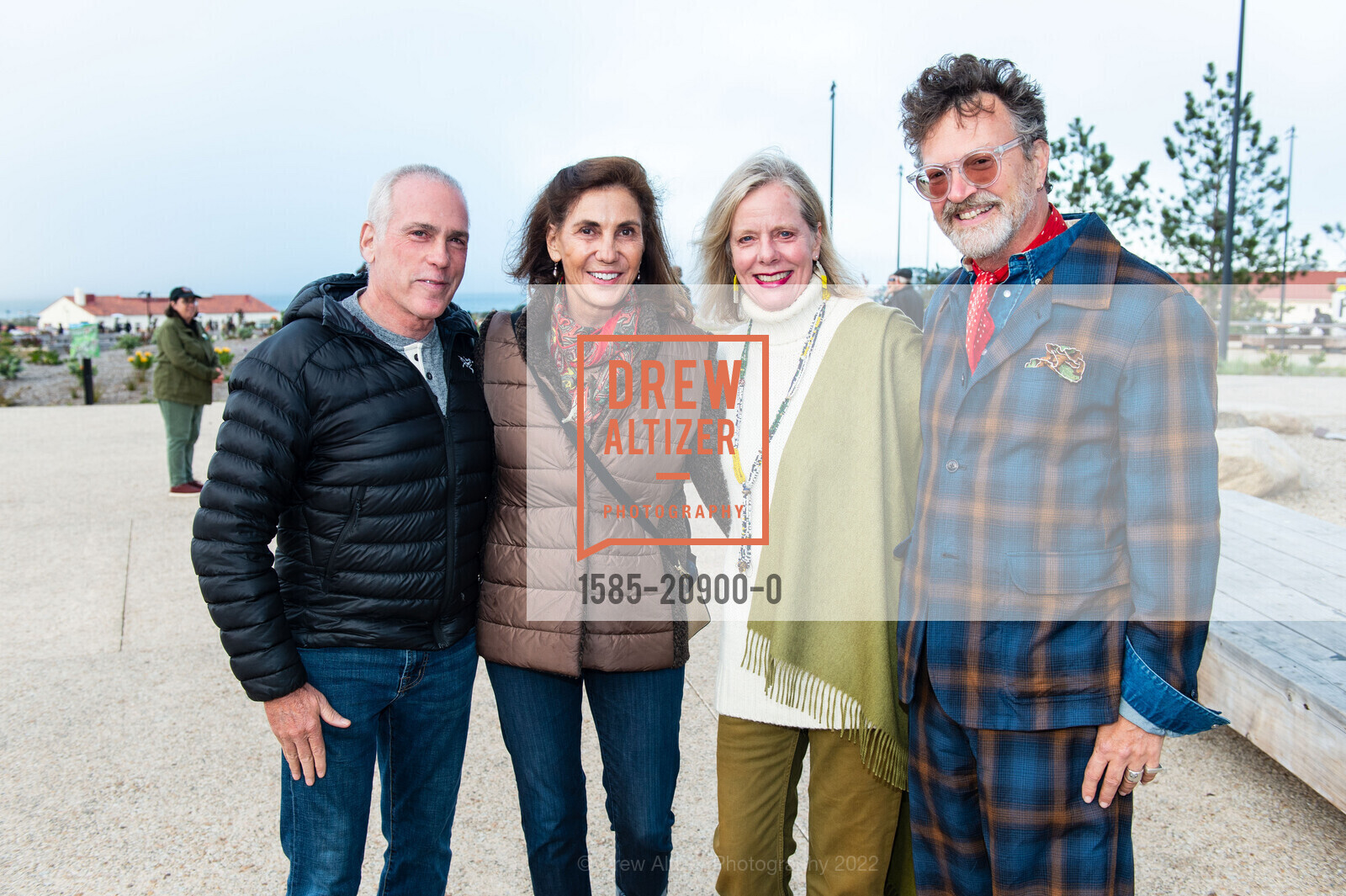 Stuart Gasner, Kate Ditzler, Susan McLaughlin, Paul D'Orleans, Trails Forever Gala, Presidio Tunnel Tops. 210 Lincoln Blvd, SF, CA 94129, September 30th, 2022, Photo #1585-20900-0 Stuart Gasner, Kate Ditzler, Susan McLaughlin, Paul D'Orleans, Photo #1585-20900-0