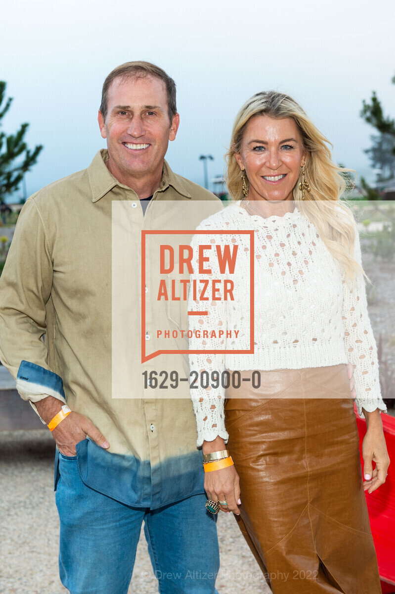 Leslie Olrich, Scott Olrich, Trails Forever Gala, Presidio Tunnel Tops. 210 Lincoln Blvd, SF, CA 94129, September 30th, 2022, Photo #1629-20900-0 Leslie Olrich, Scott Olrich, Photo #1629-20900-0