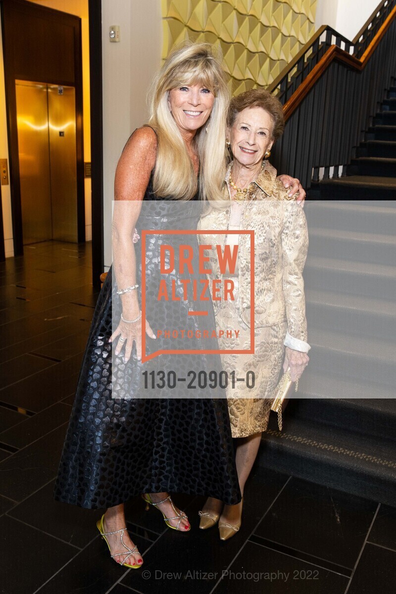 Susan Martin, Cynthia Hockey, Peninsula Volunteers Incorporated 75th Anniversary Gala 2022, Rosewood Sand Hill. 2825 Sand Hill Rd, Menlo Park, CA 94025 US, October 1st, 2022, Photo #1130-20901-0 Susan Martin, Cynthia Hockey, Photo #1130-20901-0