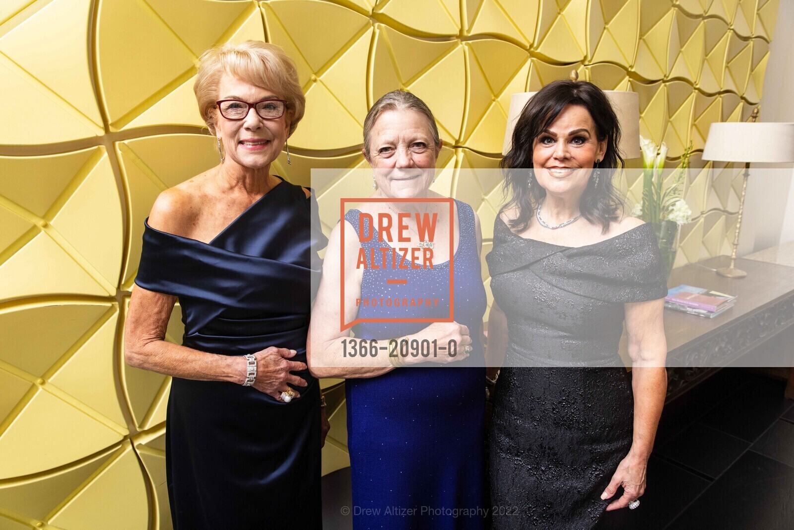 Georgie Gleim, Candice Schwab, Carolyn Schutz, Peninsula Volunteers Incorporated 75th Anniversary Gala 2022, Rosewood Sand Hill. 2825 Sand Hill Rd, Menlo Park, CA 94025 US, October 1st, 2022, Photo #1366-20901-0 Georgie Gleim, Candice Schwab, Carolyn Schutz, Photo #1366-20901-0