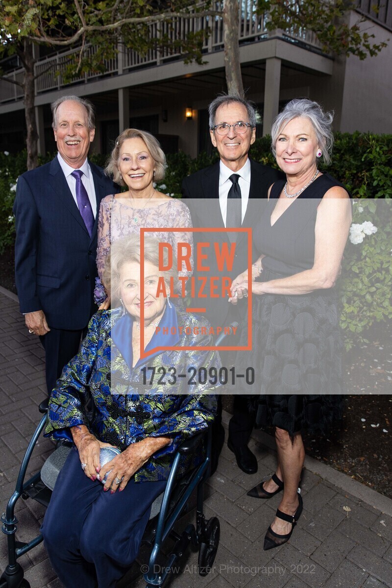 Richard Teel, Lori Teel, Ken Tehaney, Carolyn Rianda, Gloria Kennett, Photo #1723-20901-0