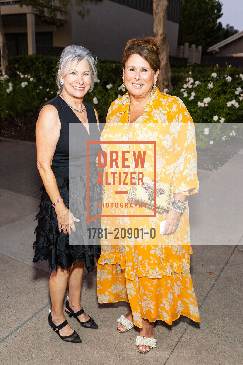 Carolyn Rianda, Camille Eder, Peninsula Volunteers Incorporated 75th Anniversary Gala 2022, Rosewood Sand Hill. 2825 Sand Hill Rd, Menlo Park, CA 94025 US, October 1st, 2022, Photo #1781-20901-0 Carolyn Rianda, Camille Eder, Photo #1781-20901-0